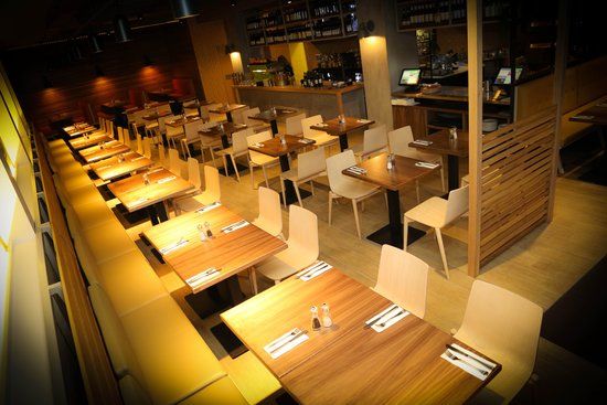 Max Bar & Restaurant